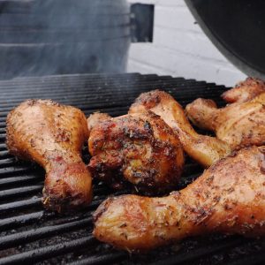 chicken drumsticks auf dem grill